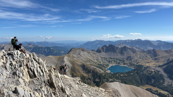 Vu sur le Lac d'Allos au sommet du Mont Pelat