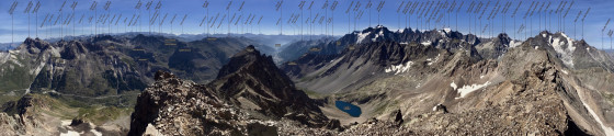 Vue annotée au Sud-Ouest depuis le Pic Est de Combeynot, au-dessus du Lac éponyme