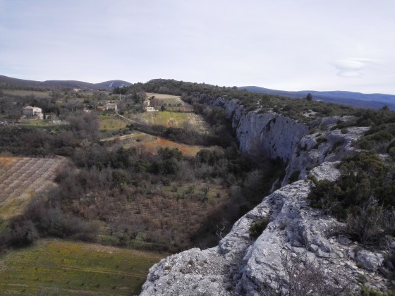 Vue arrière de la falaise