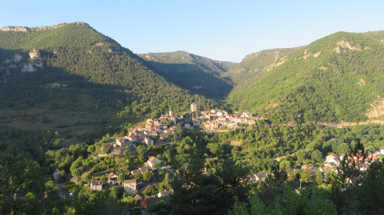 Vue au départ de la randonnée, Le Rozier