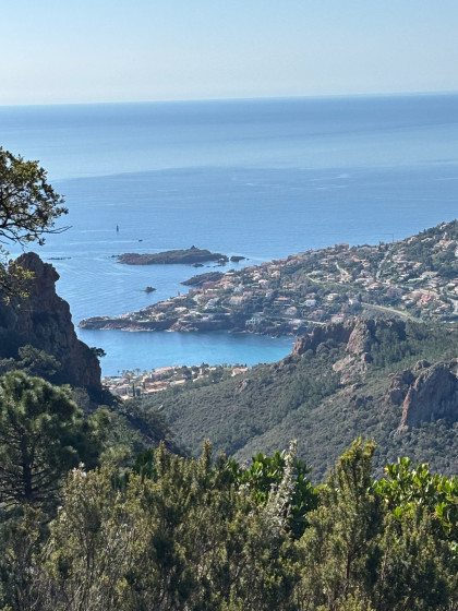 Vue c&ocirc;t&eacute; St Rapha&euml;l