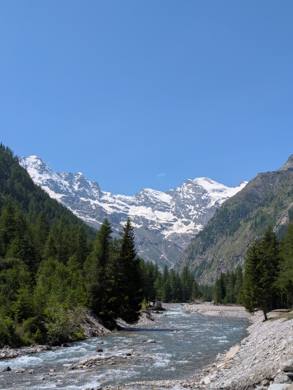 Vue de Vermiana vers le glacier du Grand Crou et les 3000 m environnants