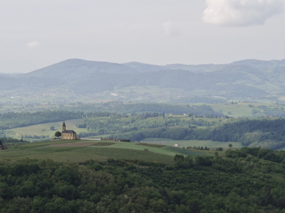 Vue depuis le parking du cimetière