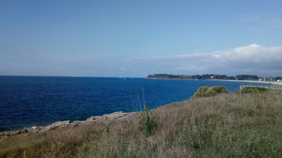 Vue depuis les remparts de Kerjouanno vers le Petit Mont