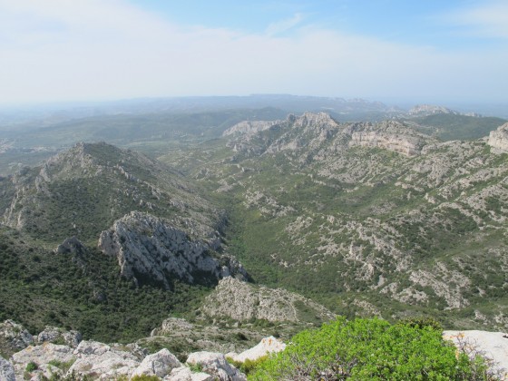 Vue des alpilles depuis la tour des Opies