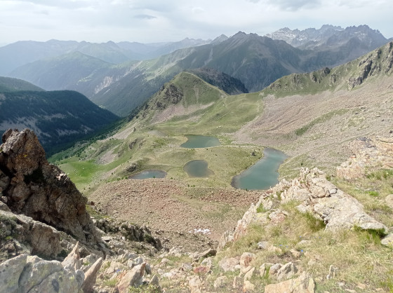 vue des lacs de prals depuis la cime de Paranova