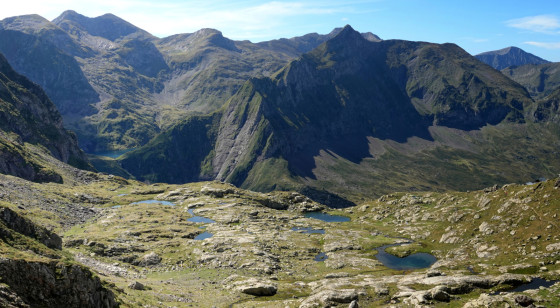 Vue du col de Faustin sur plusieurs laquets
