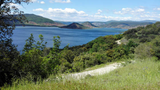 Vue sur le Lac du Salagou