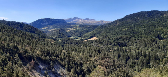 Vue panoramique sur les sommets du sud du D&eacute;voluy