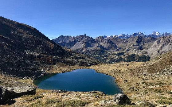 Vue plongeante sur le Lac du Serpent