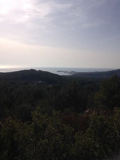 Vue sur Bandol et l\'île de Bendor