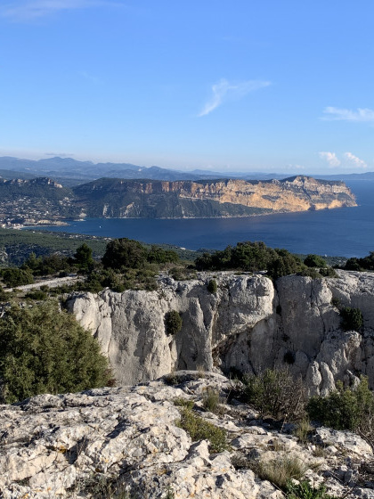 Vue sur Cassis et le Cap Canaille
