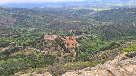 Vue sur Castelnou depuis le roc