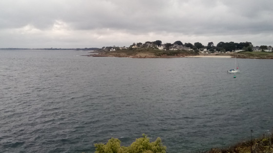 Vue sur la plage de Port-Sable depuis le Petit-Mont