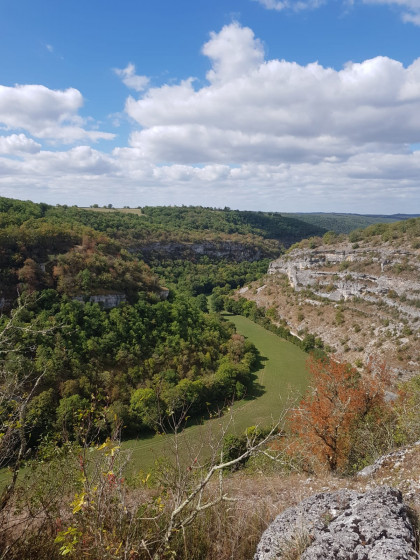 Vue sur la vallée de l'Alzou