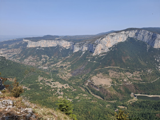 Vue sur la vall&eacute;e de la Bourne