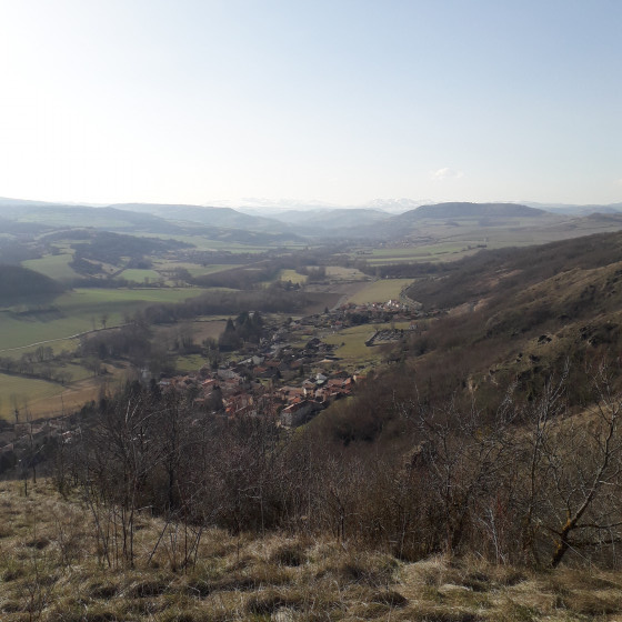 Vue sur la vall&eacute;e de la Couze