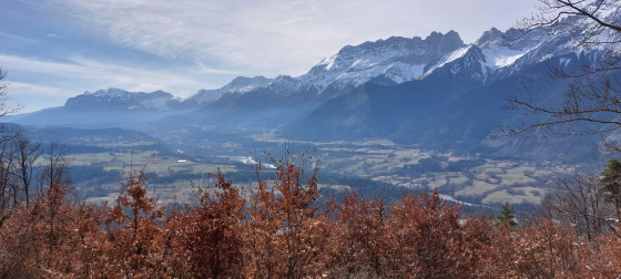 Vue sur la vall&eacute;e du Drac