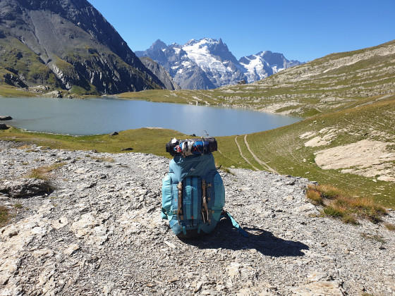 Vue sur lac et meije