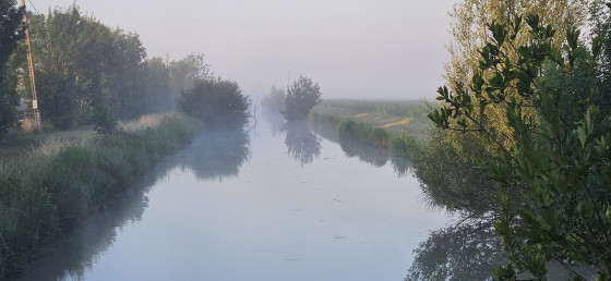 Vue sur le canal du pont aux ch&egrave;vres &agrave; partir du pont