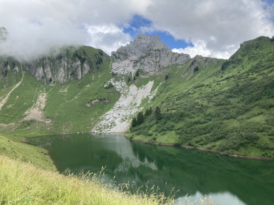 vue sur le lac de Lessy