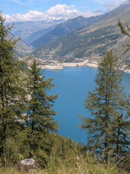 Vue sur le lac du Chevril