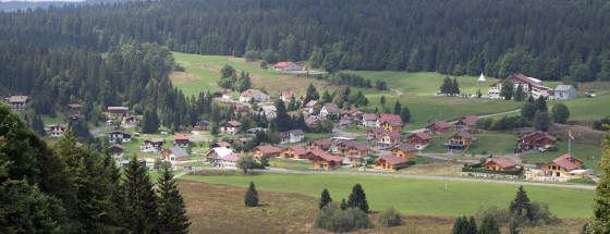 Vue sur  le lieu-dit « La Combe du Lac »