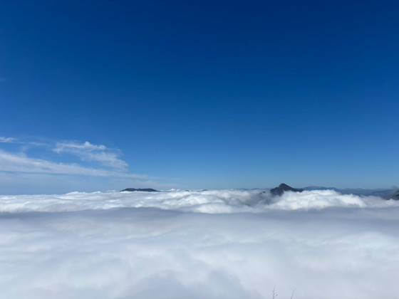 Vue sur le Mont Agel (gauche) et la Cime de Baudon (&agrave; droite)