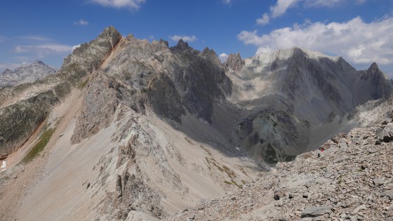 Vue sur le Pic de la Moulinière et la Pointe des Cerces