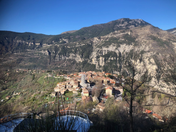 Vue sur le village de Clans