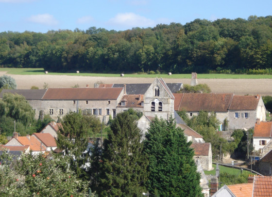 Vue sur le village depuis le chemin de l'Epinette