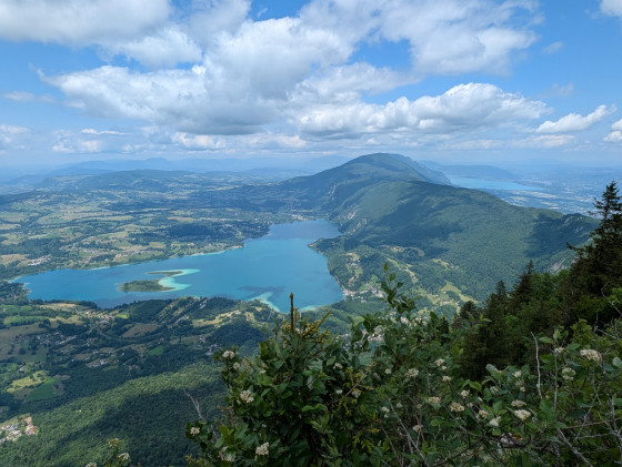 Vue sur les deux lacs