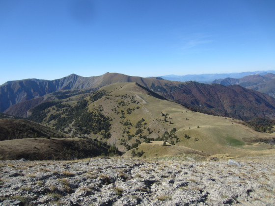 Vue sur les montagnes depuis le ravin de Ganiayes