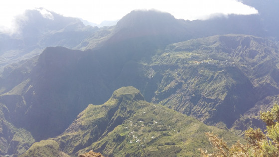 Vue sur Mafate du Ma&iuml;do