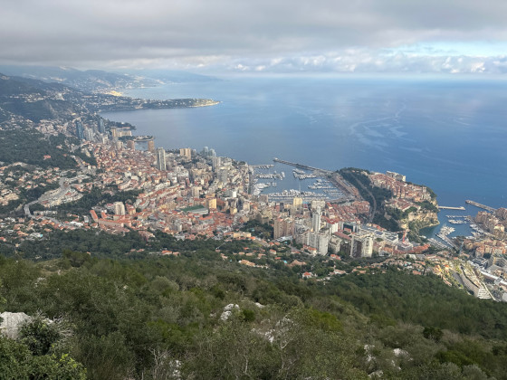 Vue sur Monaco et le littoral &agrave; l'Est