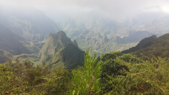 Vue sur Roche-Plate du Maïdo