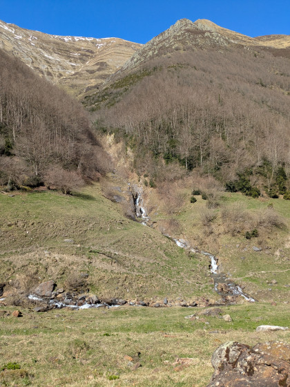 Vue sur une autre petite cascade
