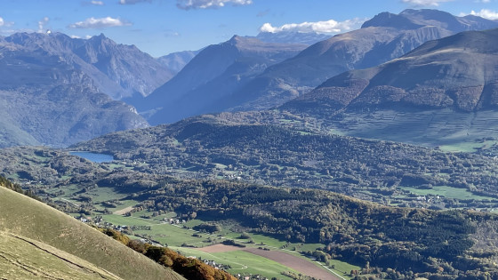 Vue vers le Nord-Est (Belledone/ Oisans) du sommet de la Peyrouse