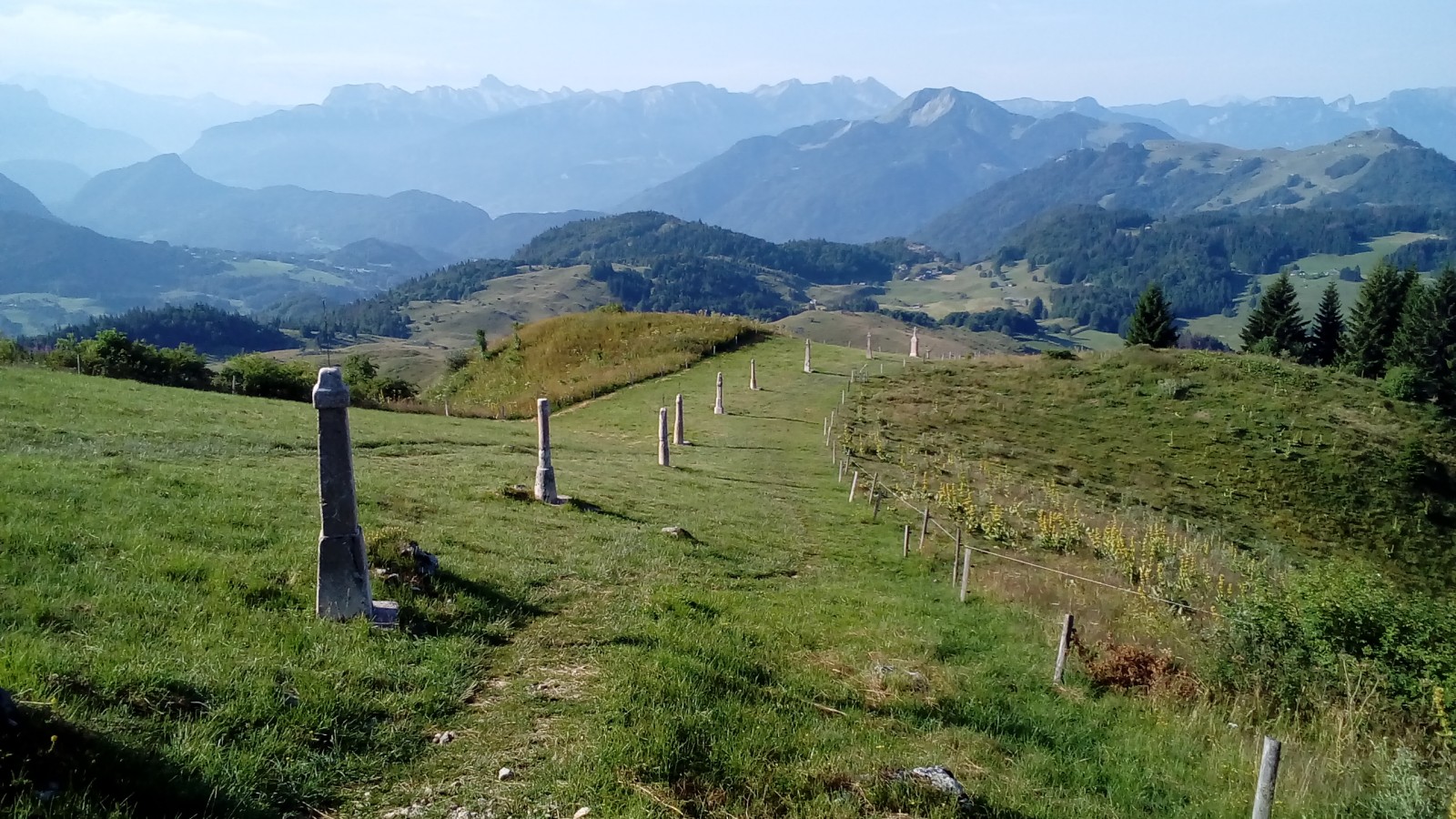Rando célibataires — Pointe de Miribel en boucle à partir de La Glappaz