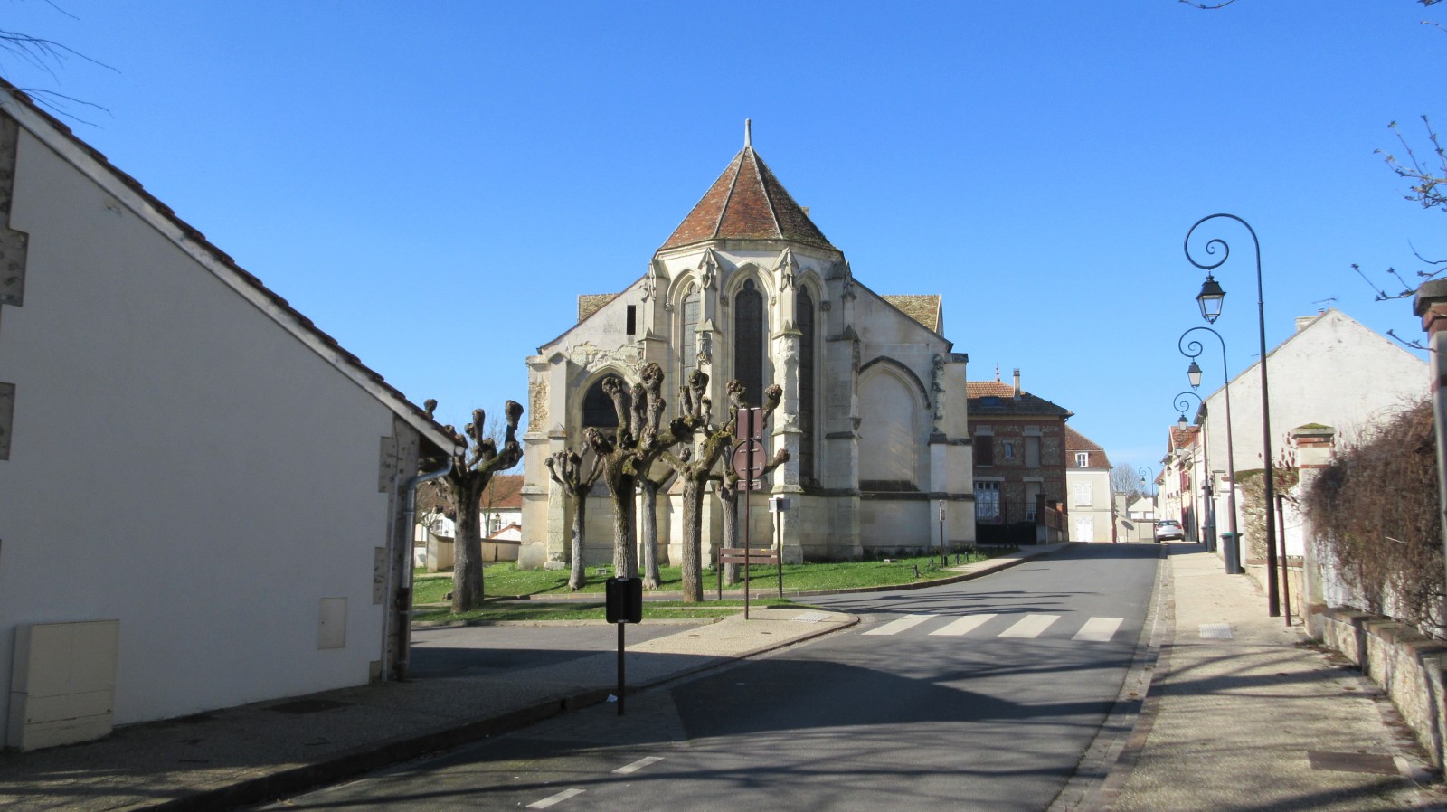 Photo : Eglise de Couilly-Pont-aux-Dames