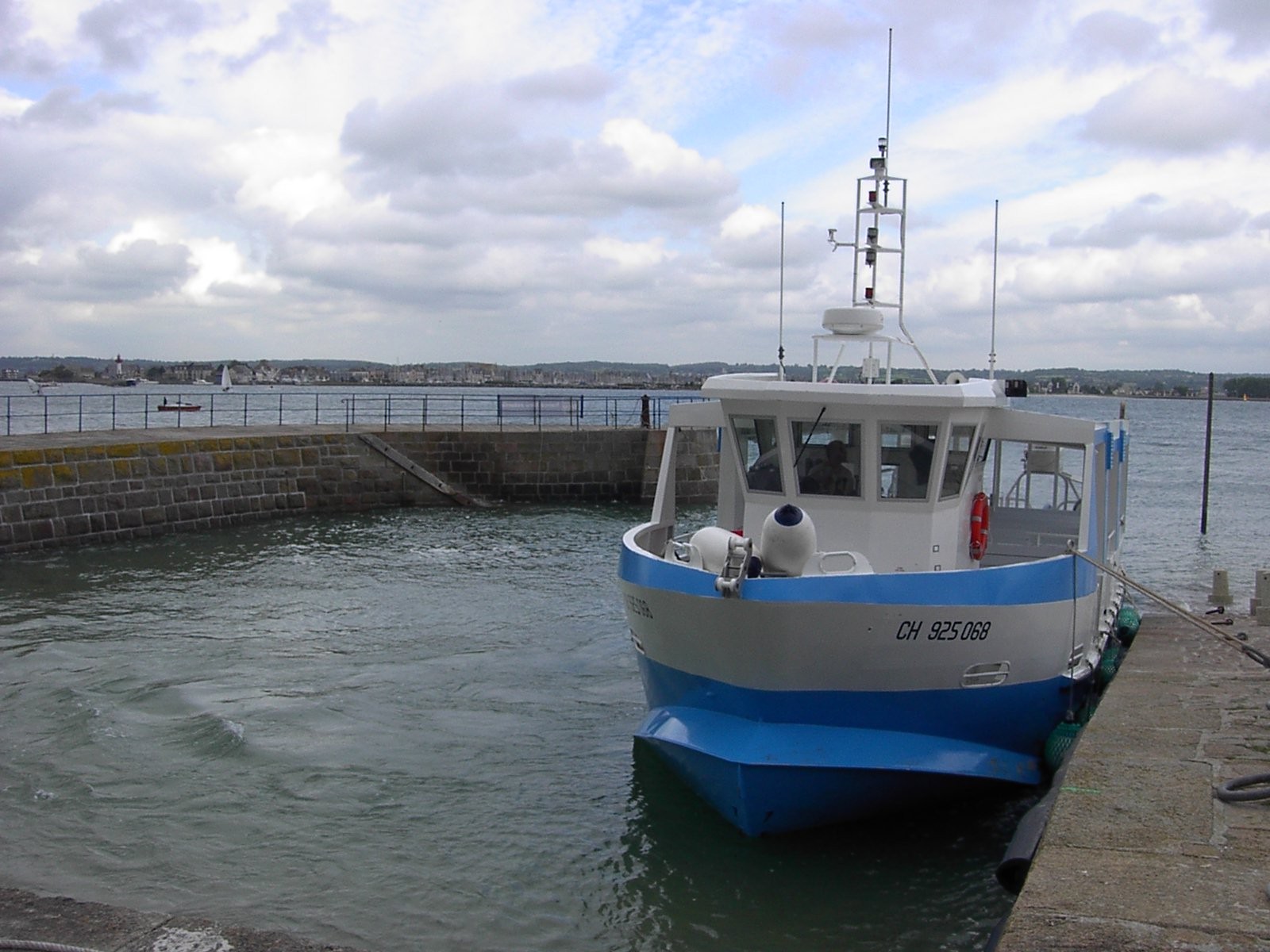 photo la navette  lembarcadere de lile de tatihou