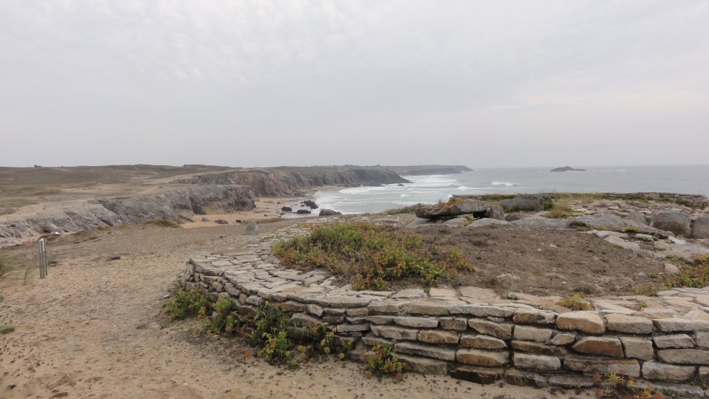 Le dolmen près de la pointe du Percho à la Côte Sauvage