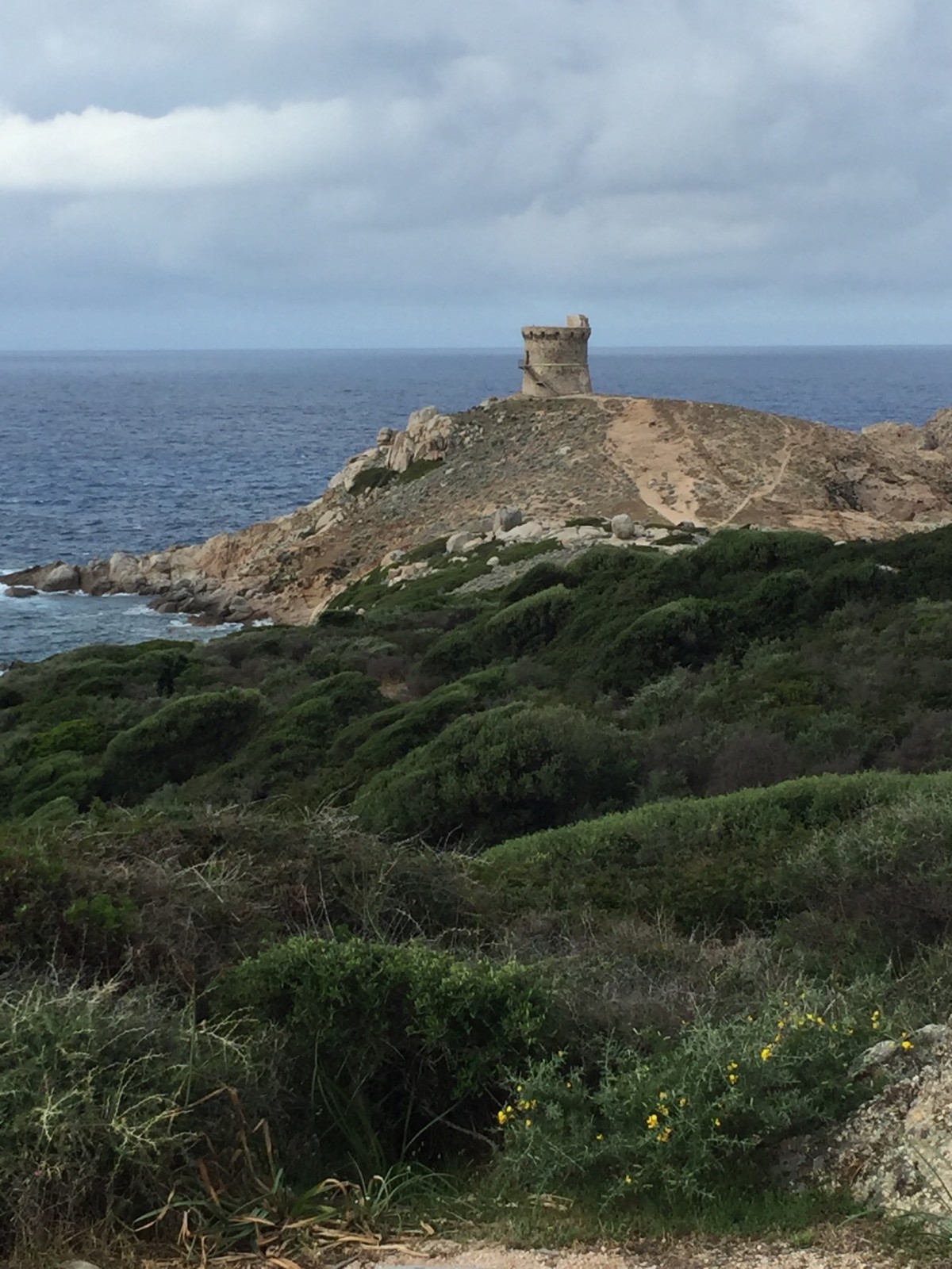 Rando célibataires — Punta d'Omigna et sa tour gênoise