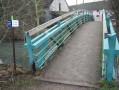 Passerelle sur le bras du Moulin du Porche.