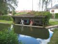 Ancien lavoir et mannequins