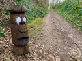 Adorables personnages sur le sentier du sculpteur Dominique Gilis.