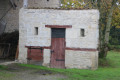 Ancien petit bâtiment agricole pour animaux Ancien petit bâtiment agricole pour animaux