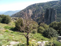 Saint-Martin du Froid par le ruisseau et le château de la Roque