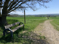 Banc avec une belle vue sur la vallée. Banc avec une belle vue sur la vallée.