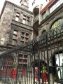 Belle cour noire ... Belle cour noire ...